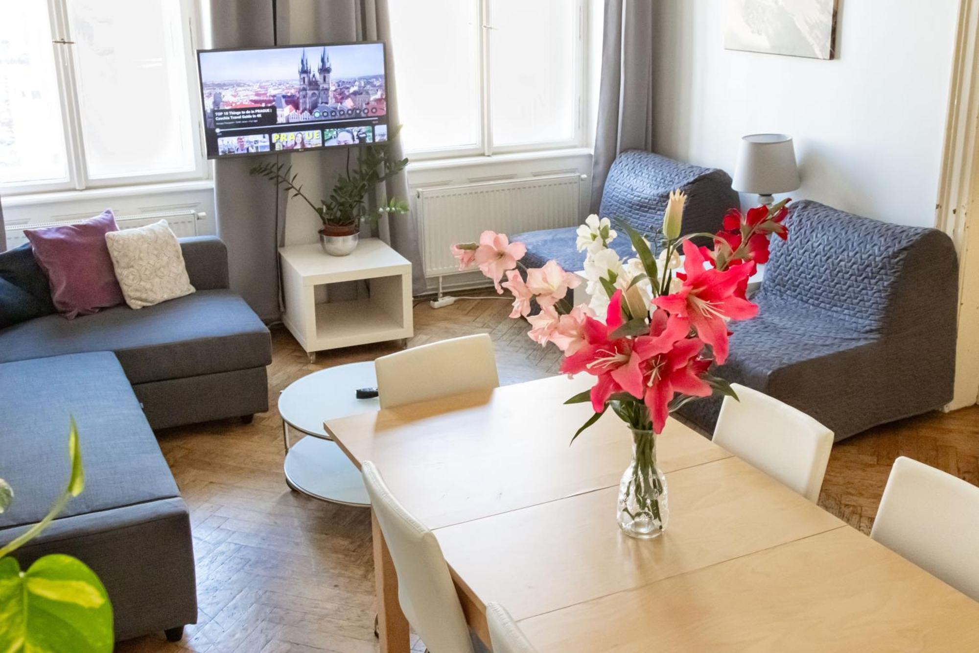 Apartments In Mala Strana - 10 Minutes From Charles Bridge Prag Dış mekan fotoğraf
