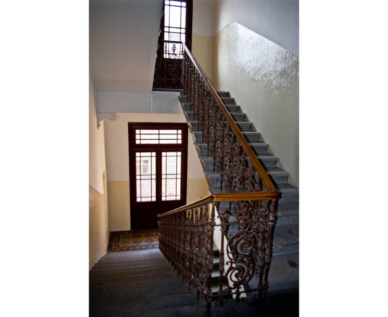 Apartments In Mala Strana - 10 Minutes From Charles Bridge Prag Dış mekan fotoğraf