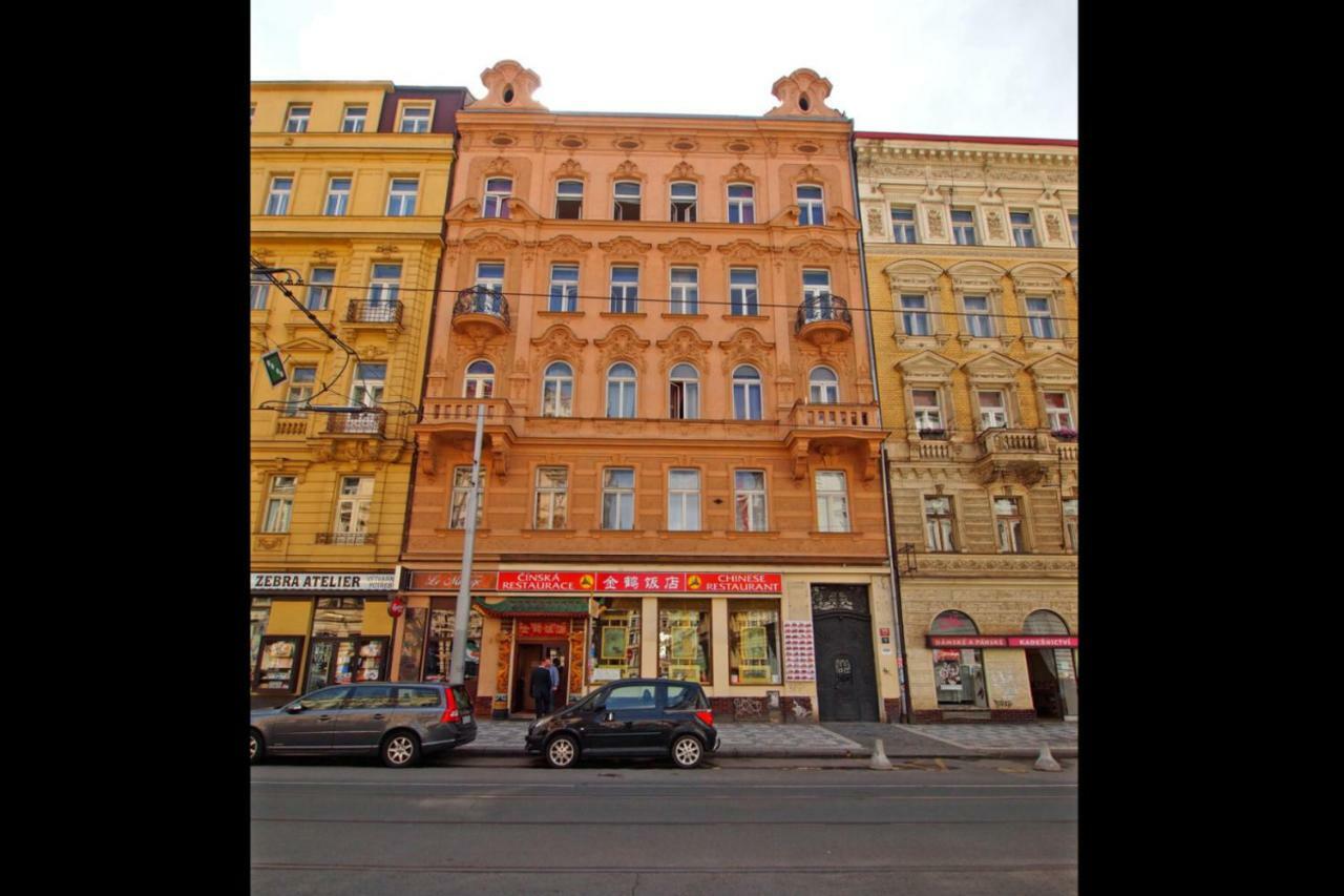 Apartments In Mala Strana - 10 Minutes From Charles Bridge Prag Dış mekan fotoğraf