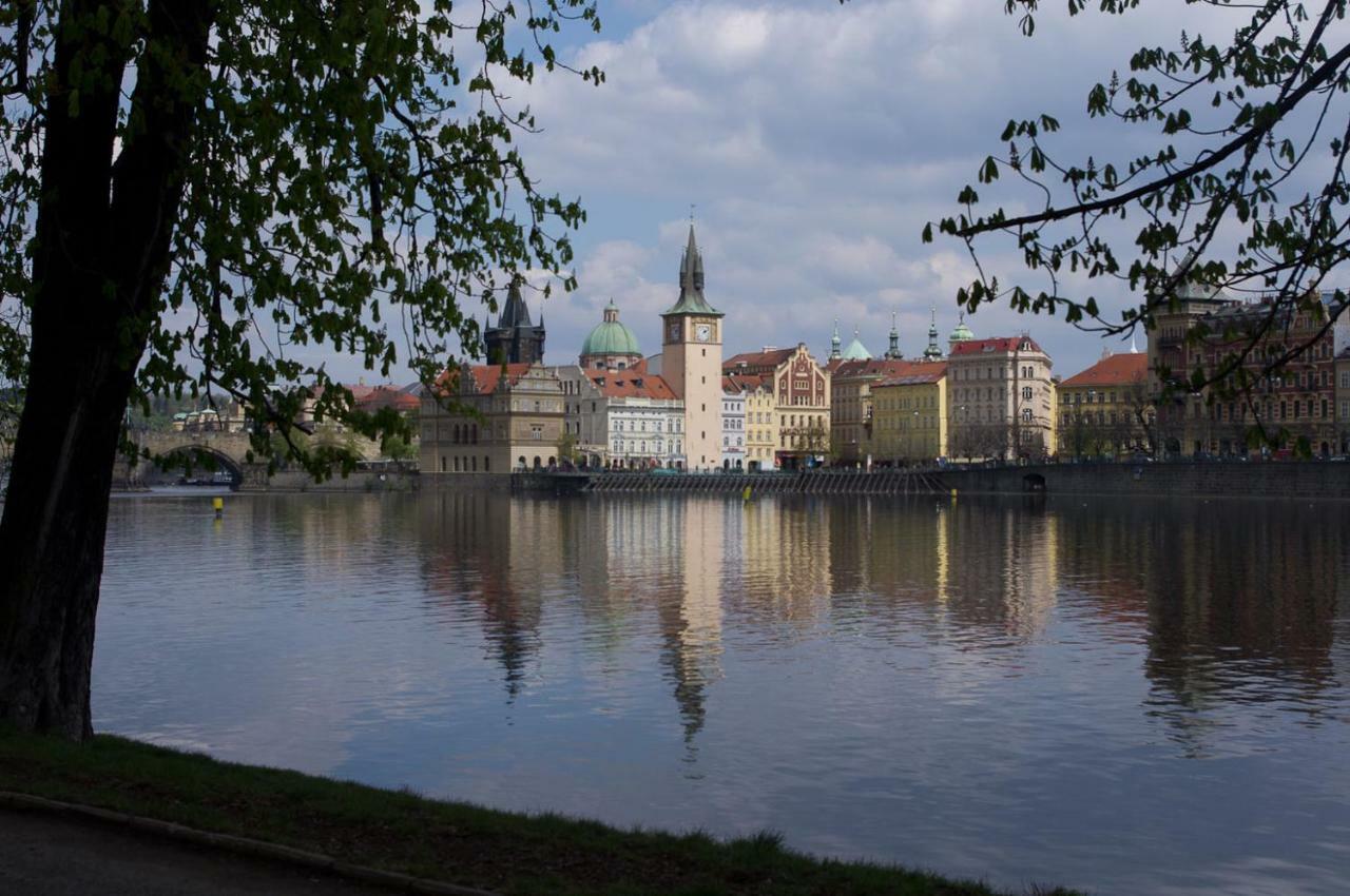 Apartments In Mala Strana - 10 Minutes From Charles Bridge Prag Dış mekan fotoğraf